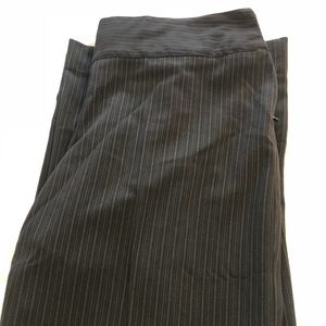 The Limited Cassidy Fit Size 6, 31” wide leg